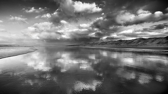 Cloudscape in mono, Harlech Beach.